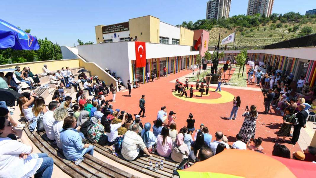 Türkiye’nin en büyük engelsiz bakımevinde mezuniyet coşkusu 4